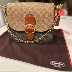 COACH Beat Shoulder Bag In Signature Canvas With Horse And Carriage Print